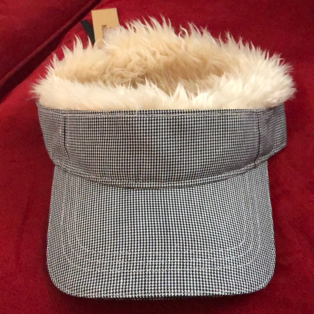 Novelty hat NWT